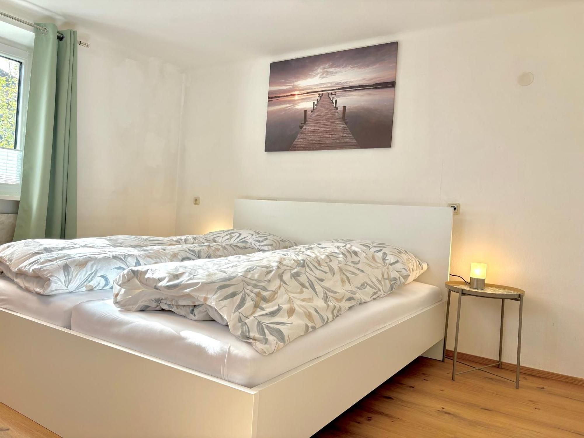 Gaesthaus "Seeblick" Seekirchen am Wallersee Kamer foto