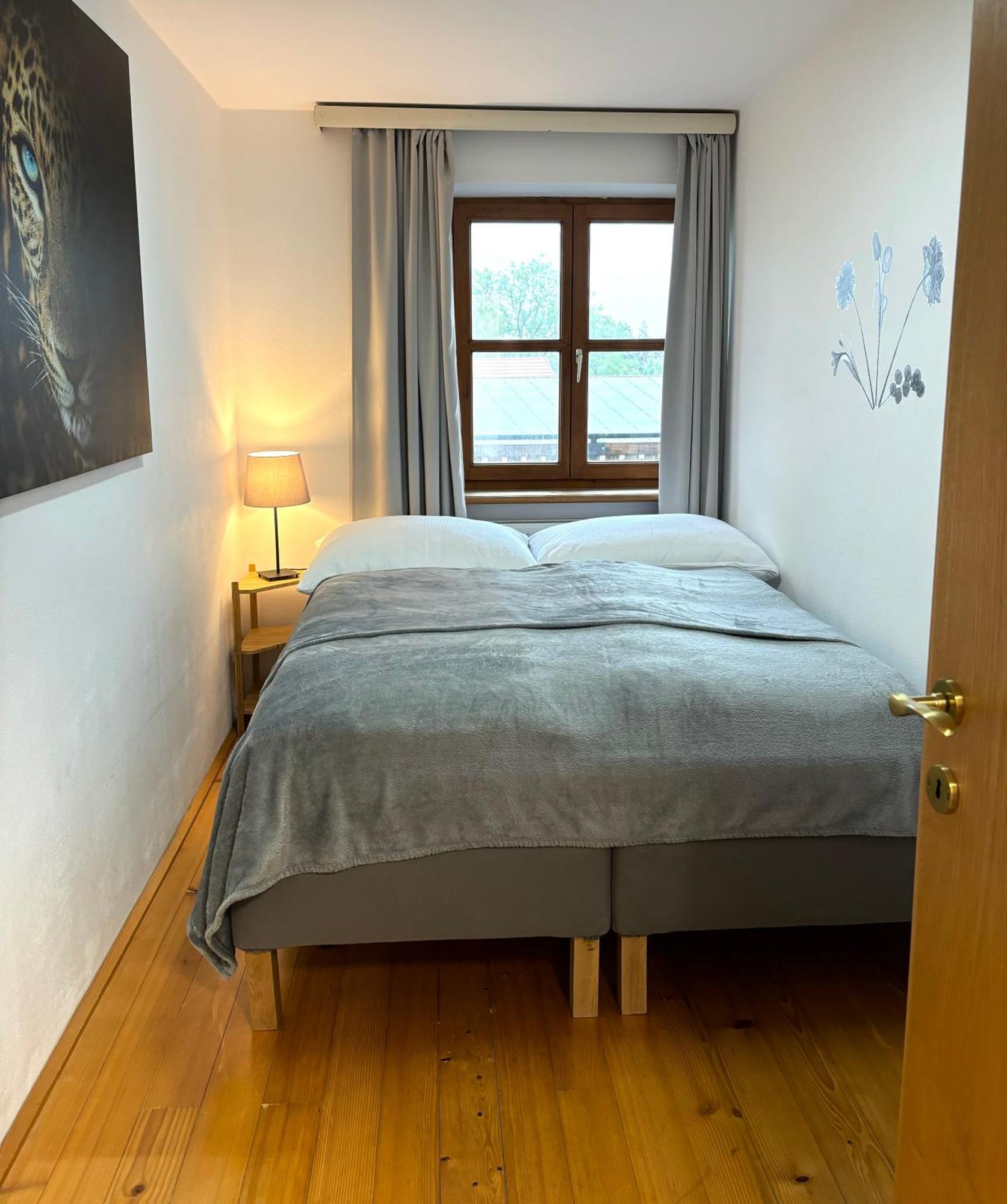 Gaesthaus "Seeblick" Seekirchen am Wallersee Kamer foto